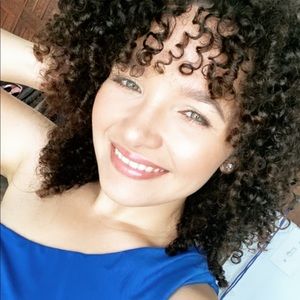 Meet your Posher, Cristina